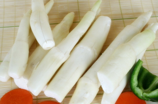 建一座200噸的茭白冷庫(kù)，冷藏保鮮庫(kù)